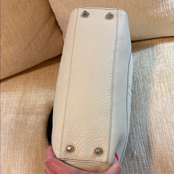Coach Black and Cream Shoulder Bag - Picture 8 of 14